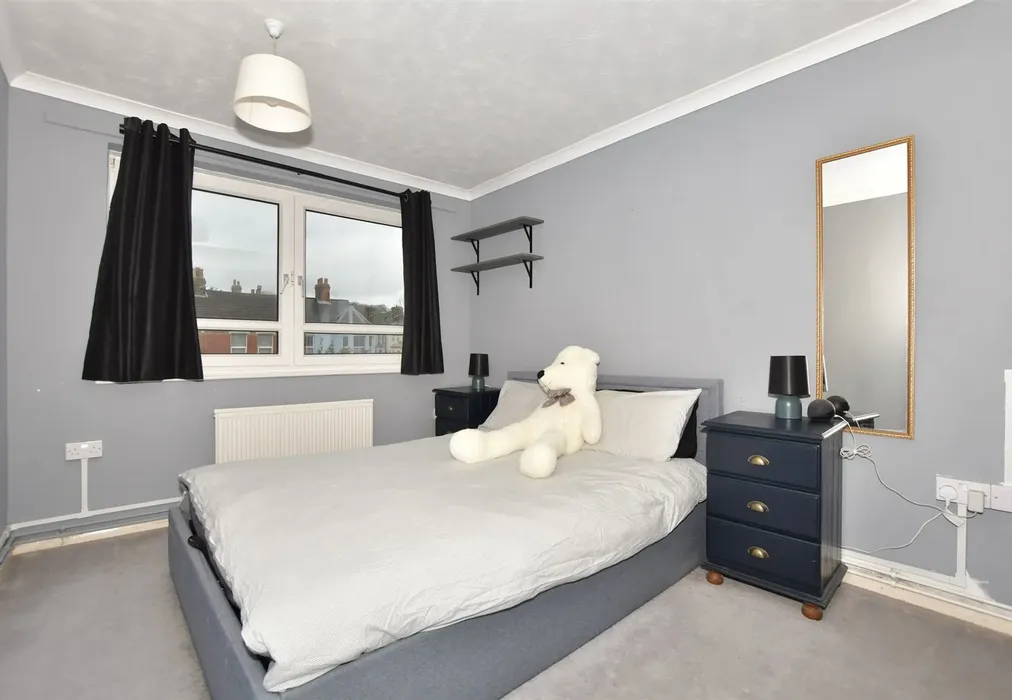 Bedroom 1 - Folkestone Road, Dover, Kent - Wards of Kent