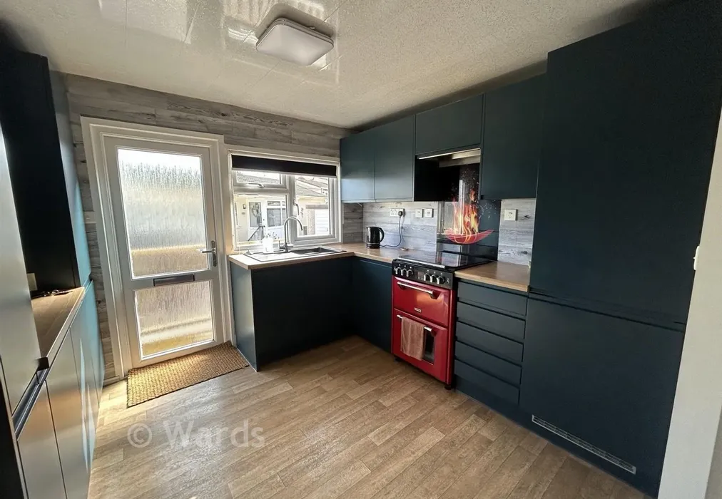 Kitchen - Lower Road, East Farleigh, Maidstone, Kent - Wards of Kent