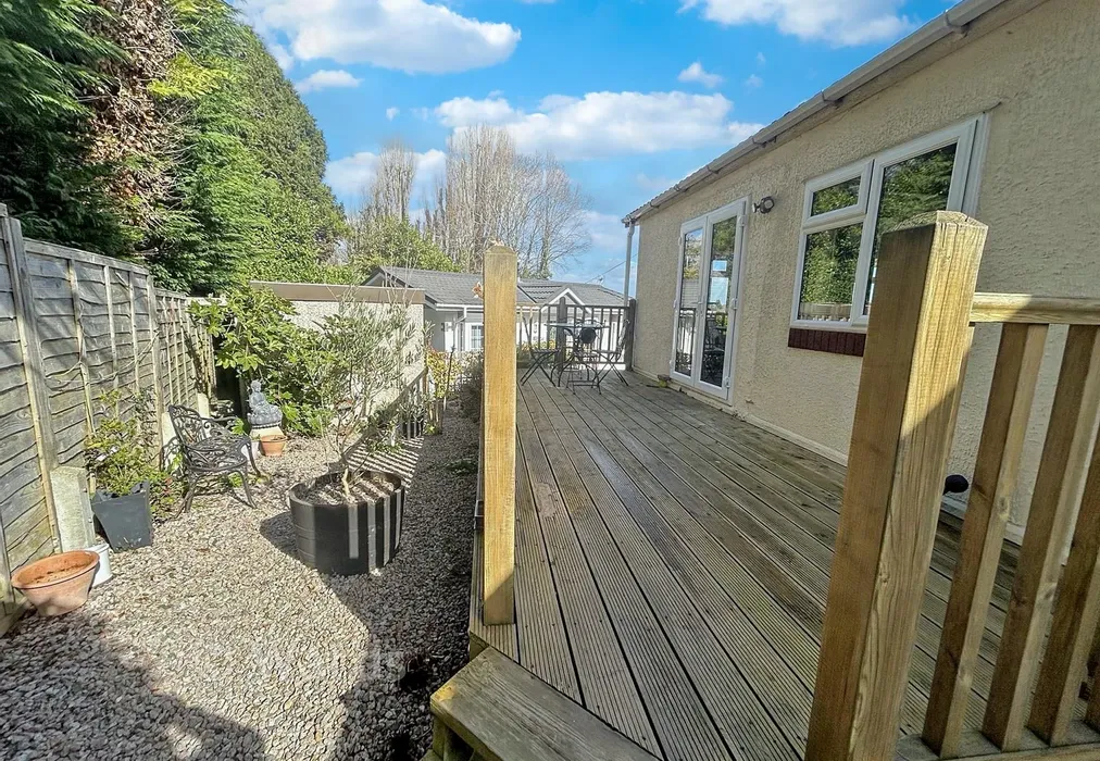 Rear Garden - Lower Road, East Farleigh, Maidstone, Kent - Wards of Kent