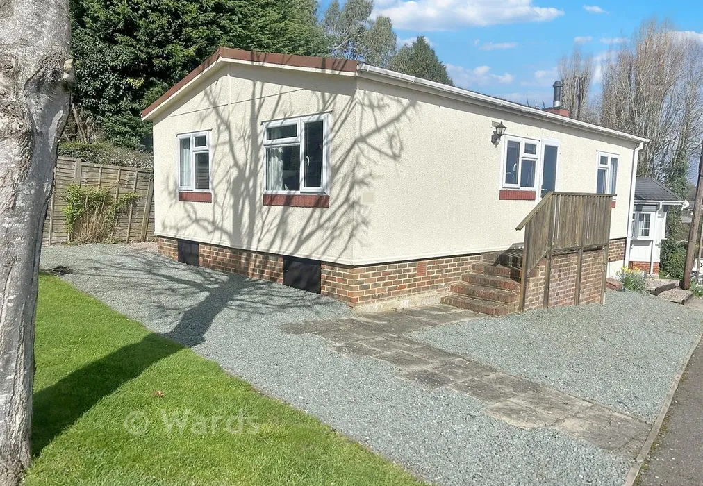 Front Elevation - Lower Road, East Farleigh, Maidstone, Kent - Wards of Kent