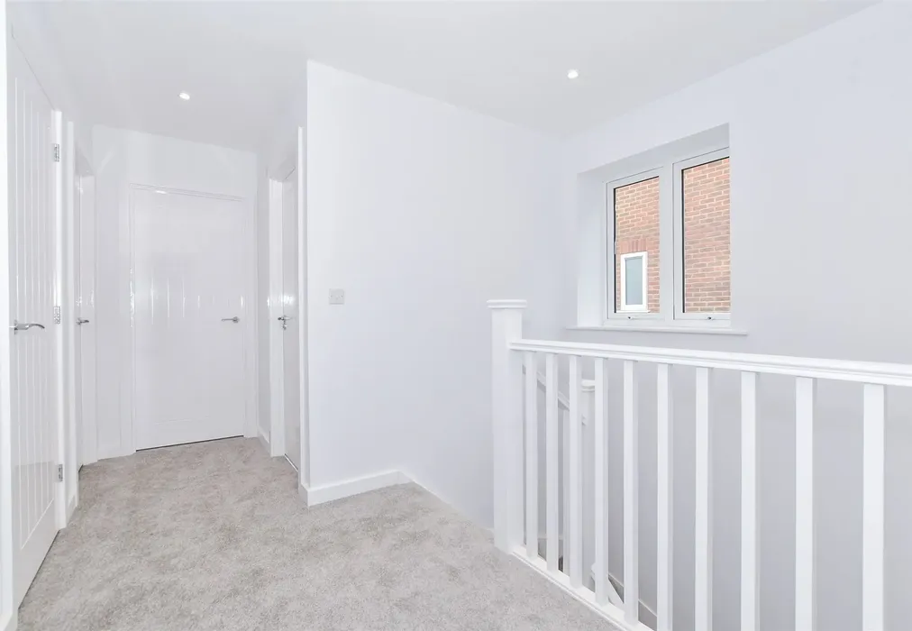 Landing - School Approach, Teapot Lane, Aylesford, Kent - Wards of Kent