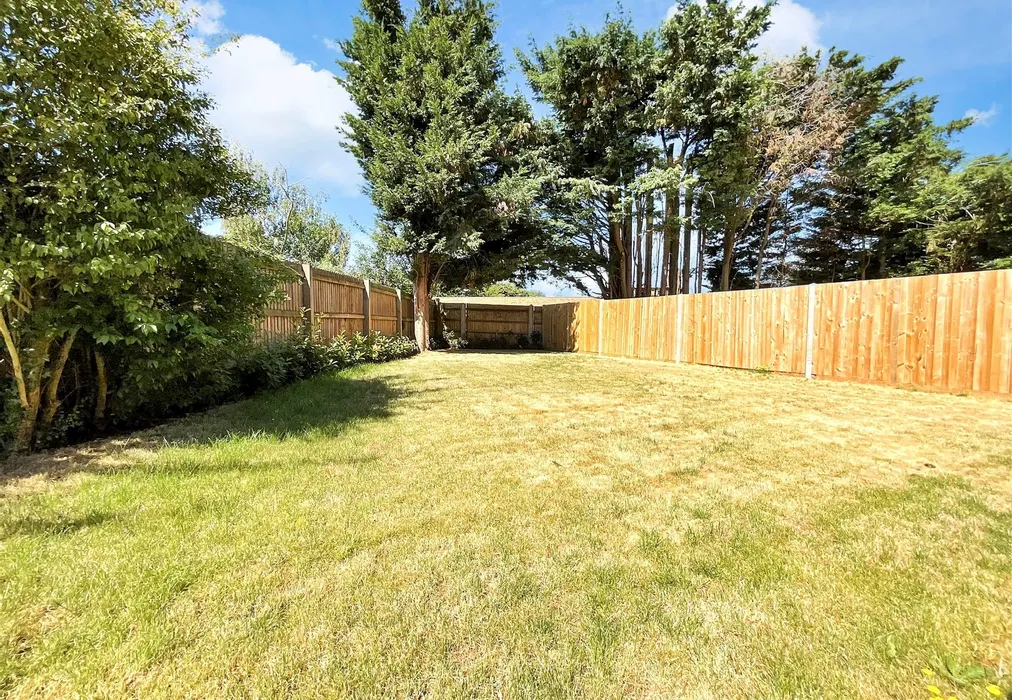 Rear Garden - School Approach, Teapot Lane, Aylesford, Kent - Wards of Kent