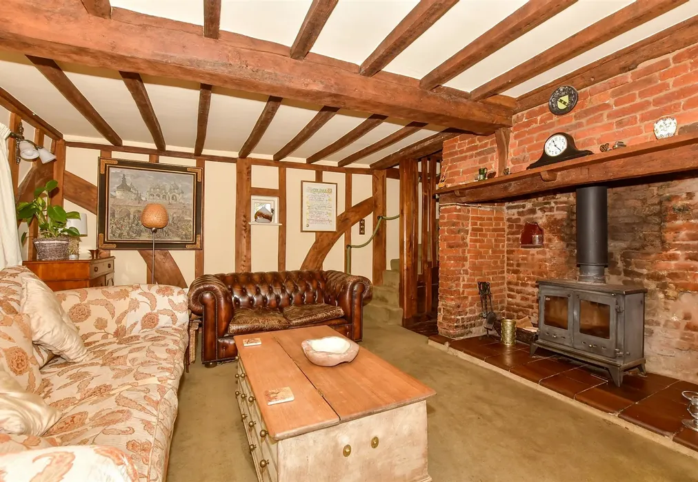 Sitting Area - Padbrook Lane, Preston, Canterbury, Kent - Wards of Kent