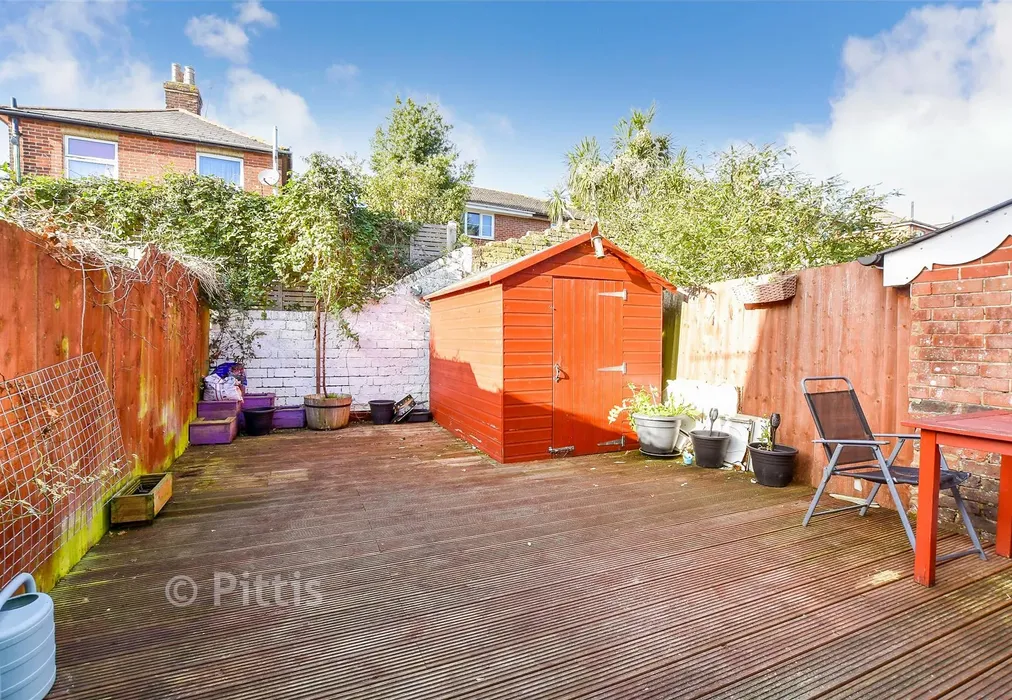 Rear Garden - Daniel Street, Ryde, Isle of Wight - Wards of Kent