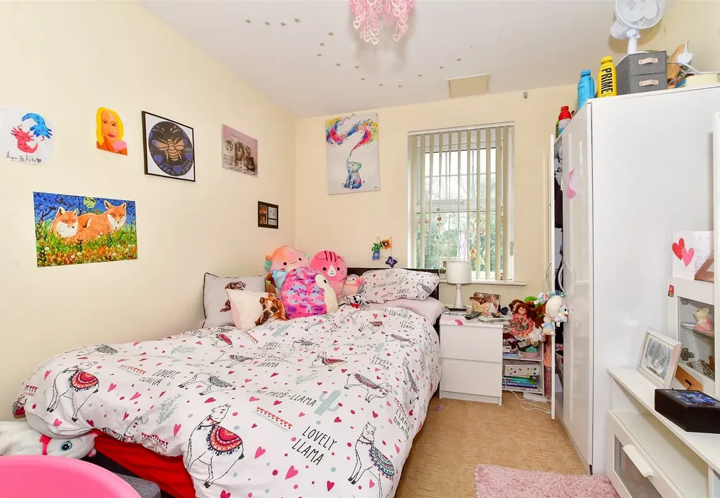 Bedroom 2 - Woodfield Road, Crawley, West Sussex - Wards of Kent