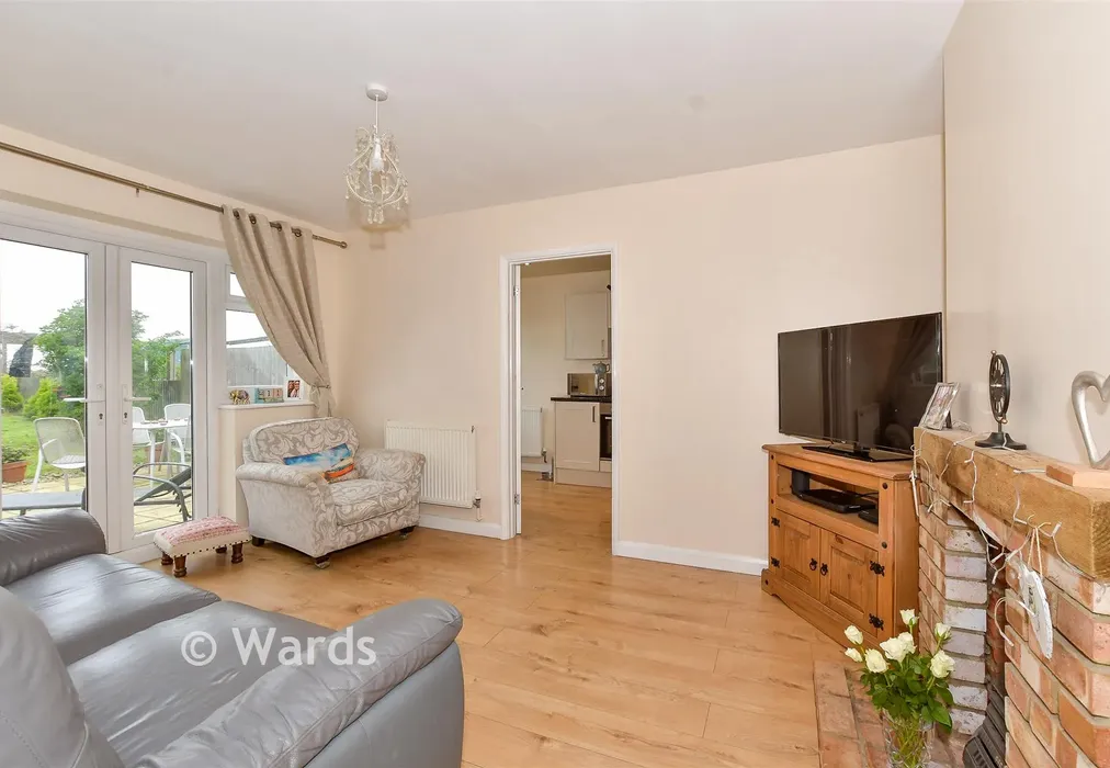 Lounge - Merritt Road, Greatstone, New Romney, Kent - Wards of Kent