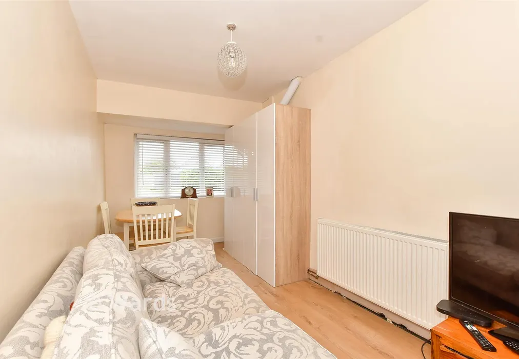 Dining Room - Merritt Road, Greatstone, New Romney, Kent - Wards of Kent