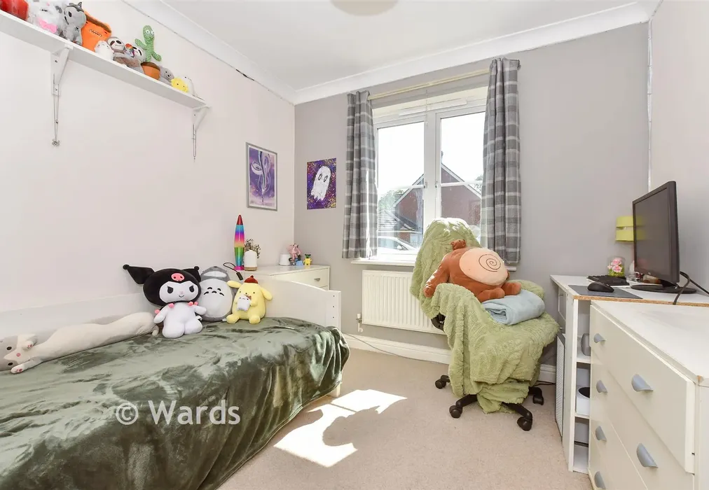Family Room - Green Close, Whitfield, Dover, Kent - Wards of Kent