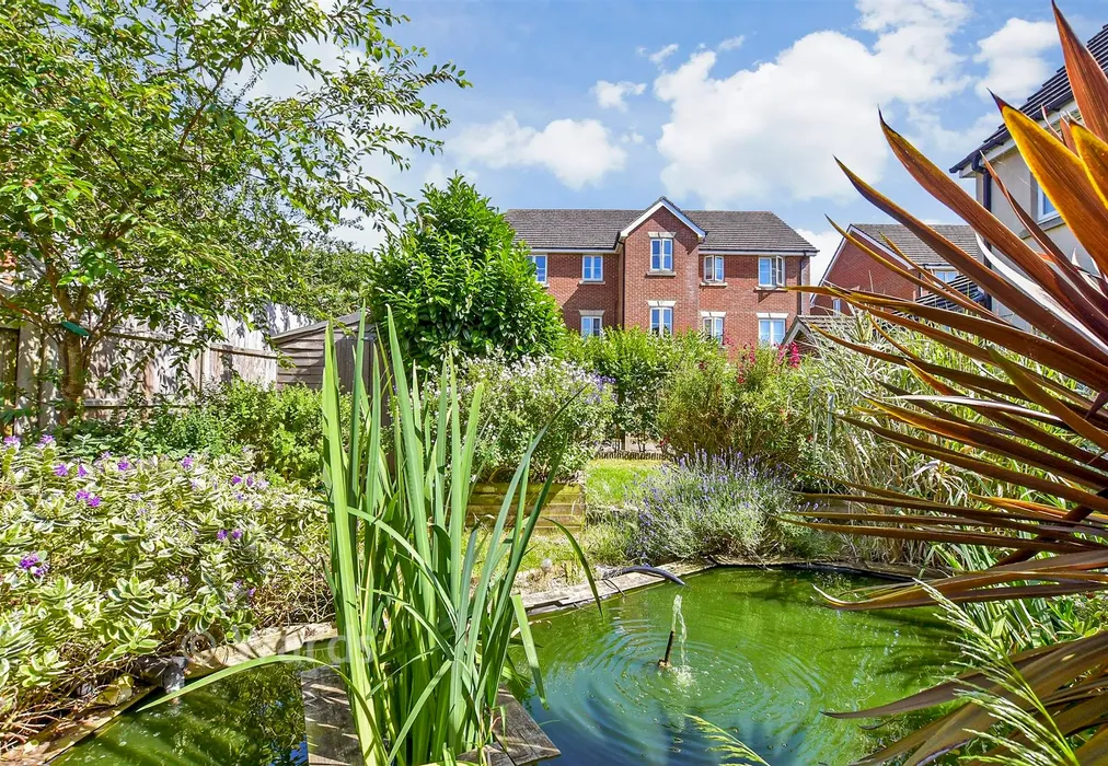 Rear Garden - Green Close, Whitfield, Dover, Kent - Wards of Kent