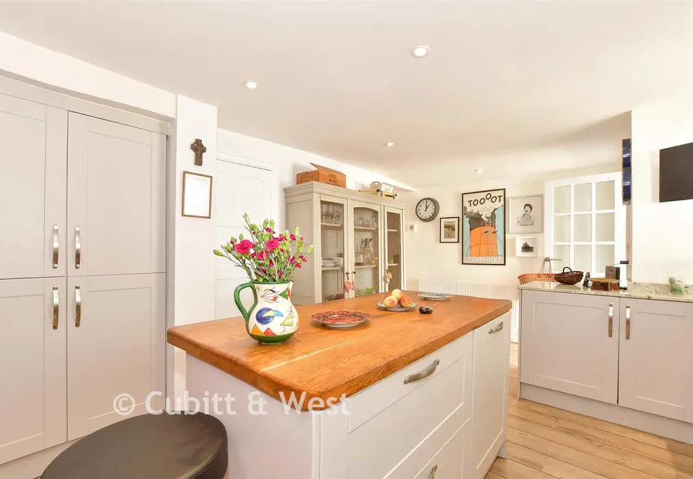 Kitchen/Breakfast Room - River Road, Arundel, West Sussex - Wards of Kent