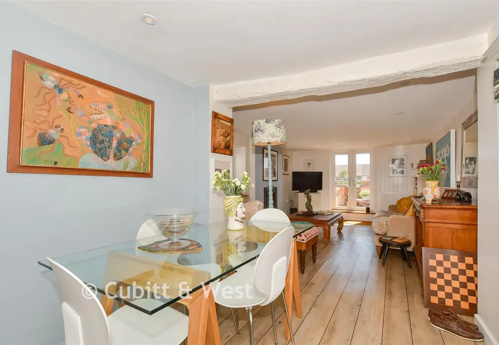 Lounge - River Road, Arundel, West Sussex - Wards of Kent