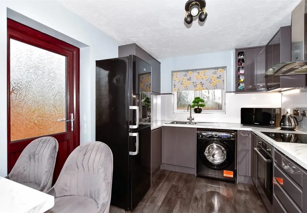 Kitchen - Hawkwood, Maidstone, Kent - Wards of Kent