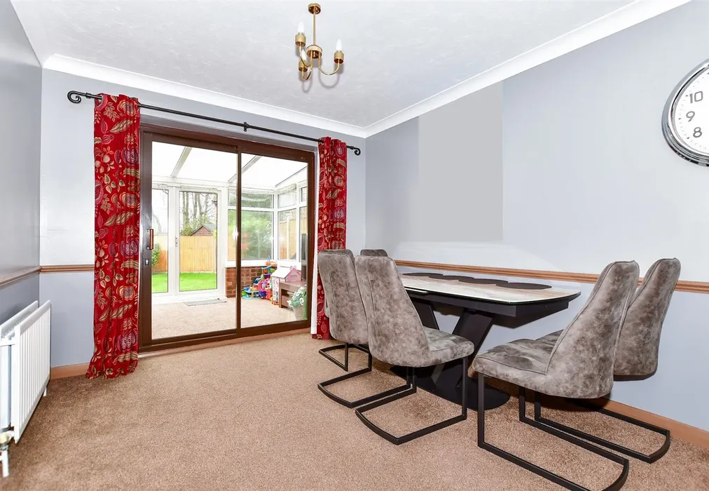 Lounge/Diner - Hawkwood, Maidstone, Kent - Wards of Kent