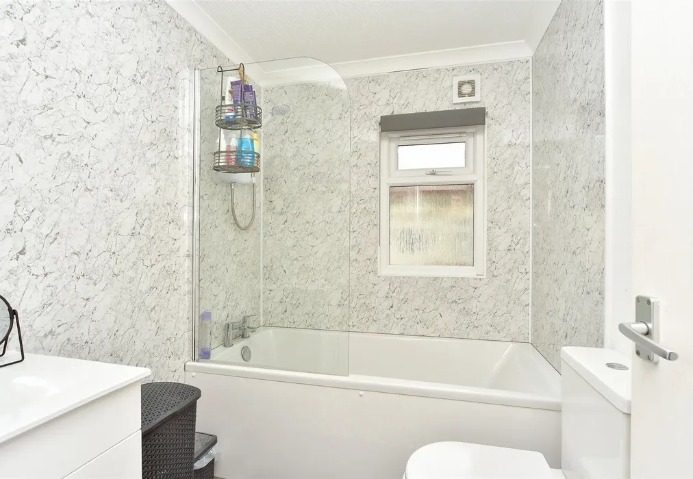 Bathroom - Shalloak Road, Broad Oak, Canterbury, Kent - Wards of Kent