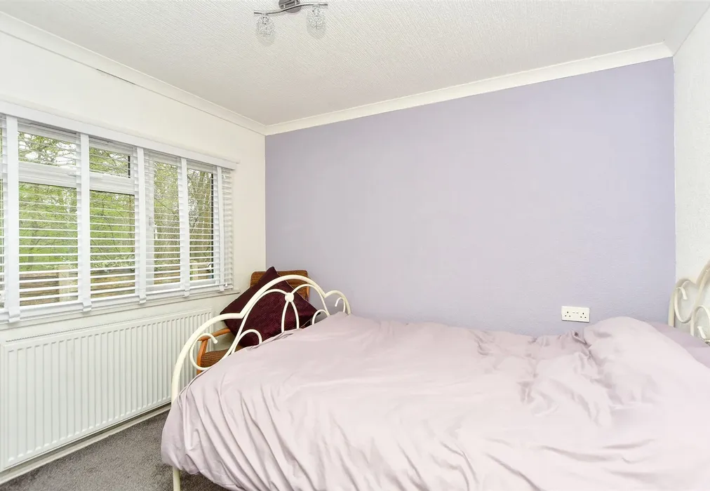 Bedroom 1 - Shalloak Road, Broad Oak, Canterbury, Kent - Wards of Kent