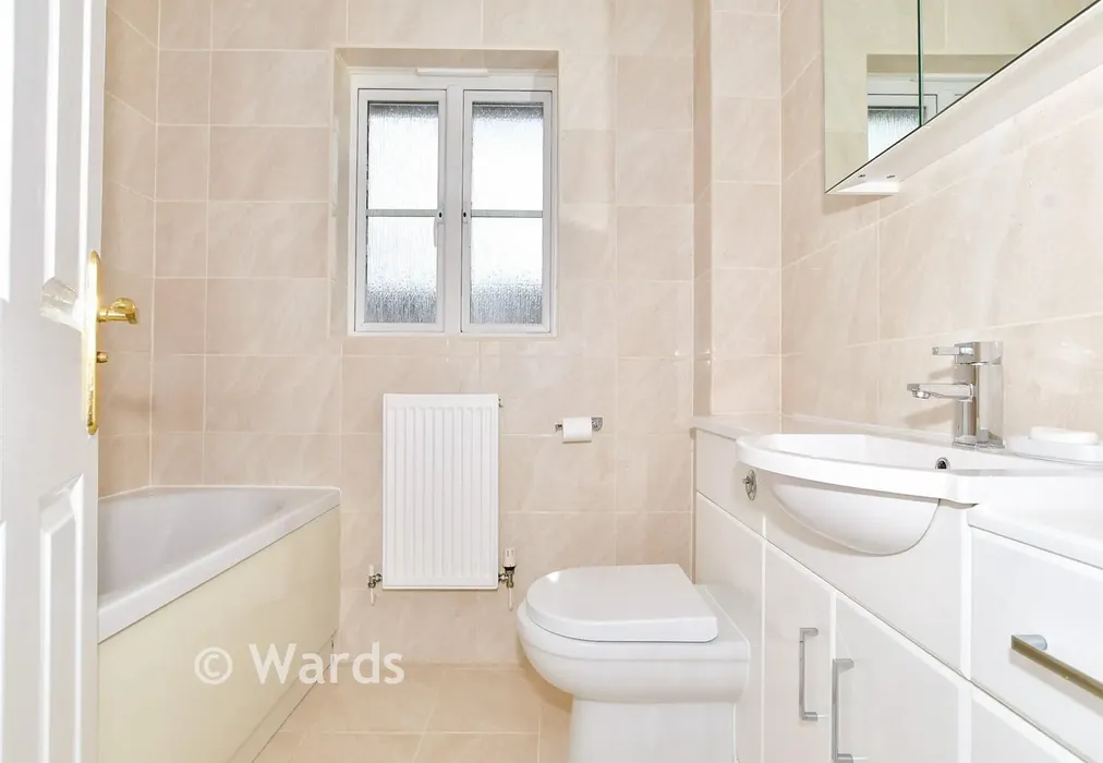 Bathroom - Beaver Road, Allington, Maidstone, Kent - Wards of Kent