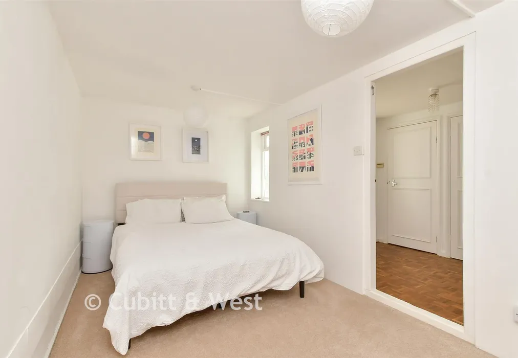 Office/ Bedroom 4 - Surrenden Park, Brighton, East Sussex - Wards of Kent