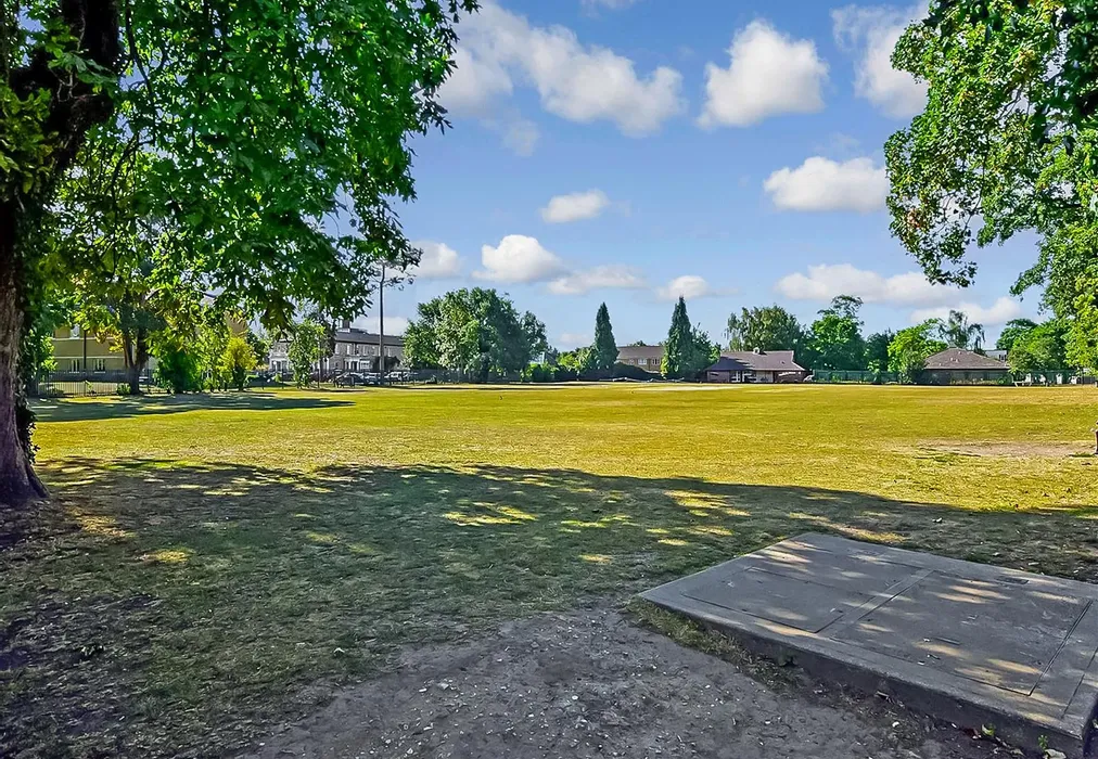 External Surrounding Area - High Street, Snodland, Kent - Wards of Kent