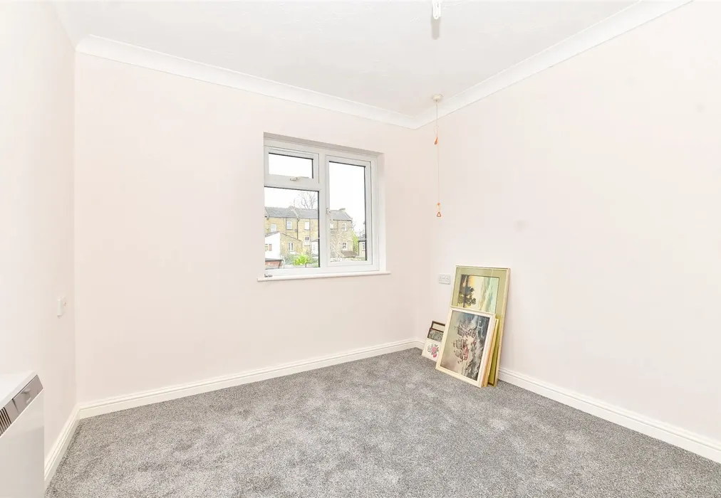 Bedroom 1 - Station Road, Sutton, Surrey - Wards of Kent