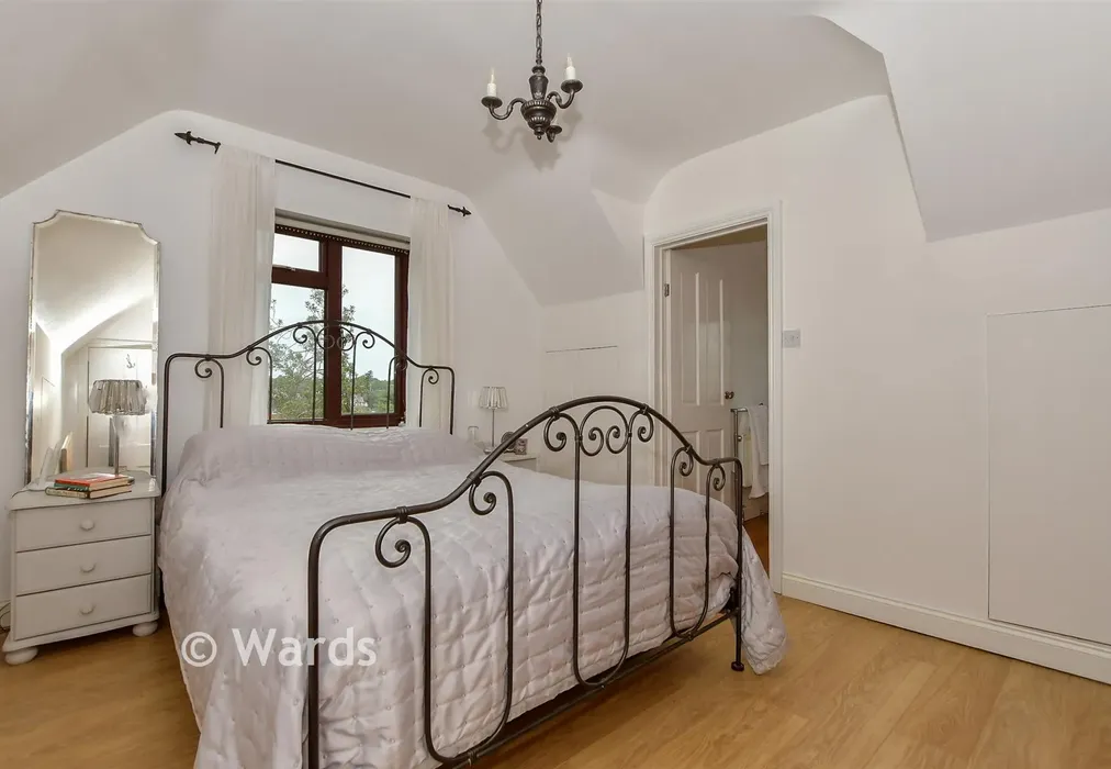 Bedroom 1 - London Road, Ditton, Aylesford, Kent - Wards of Kent