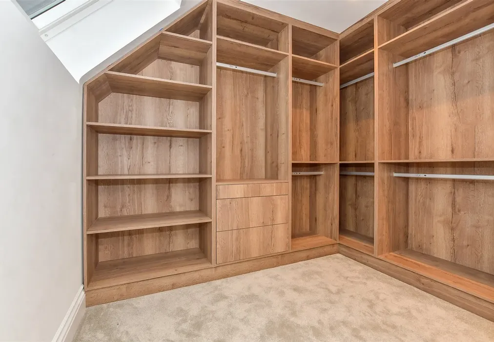 Internal Lifestyle Photograph - The Carriage House, Grosvenor Road, Tunbridge Wells, Kent - Wards of Kent