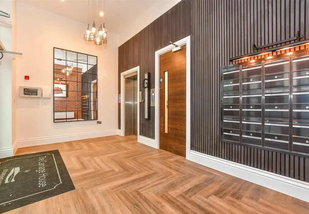 Internal Feature - The Carriage House, Grosvenor Road, Tunbridge Wells, Kent - Wards of Kent