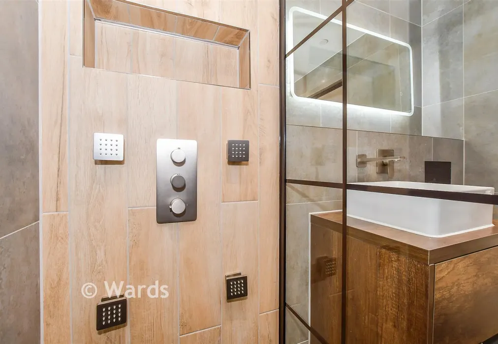 Internal Feature - The Carriage House, Grosvenor Road, Tunbridge Wells, Kent - Wards of Kent