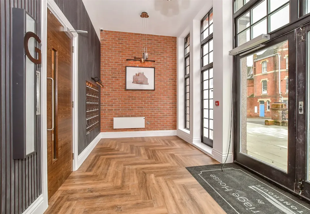 Internal Feature - The Carriage House, Grosvenor Road, Tunbridge Wells, Kent - Wards of Kent