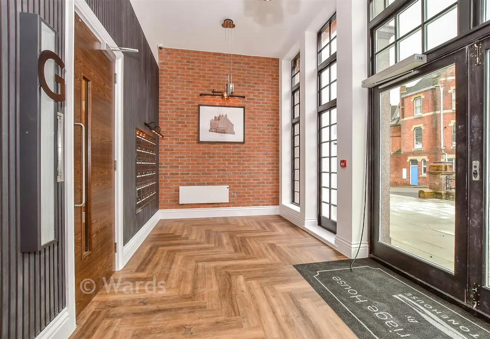 Internal Feature - The Carriage House, Grosvenor Road, Tunbridge Wells, Kent - Wards of Kent