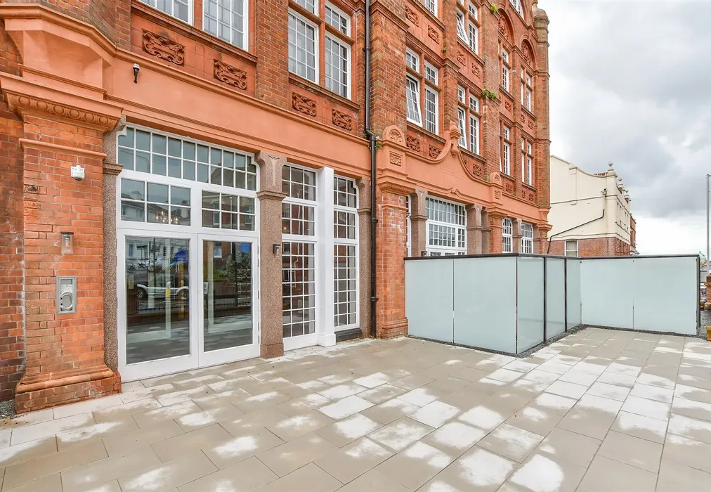 Internal Feature - The Carriage House, Grosvenor Road, Tunbridge Wells, Kent - Wards of Kent