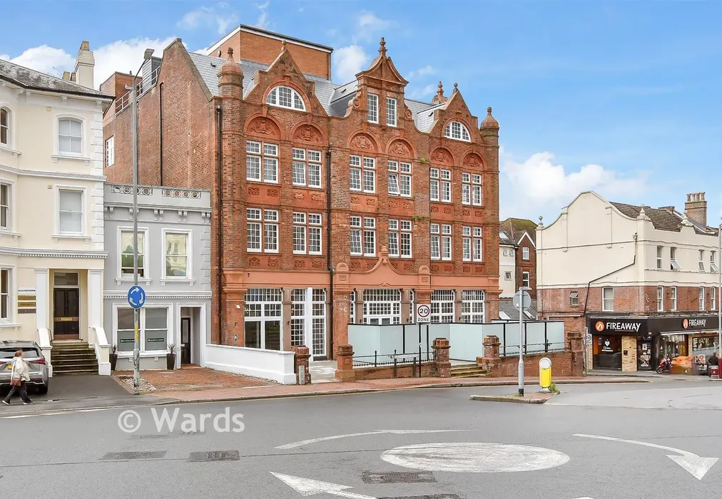 External (Web) - The Carriage House, Grosvenor Road, Tunbridge Wells, Kent - Wards of Kent