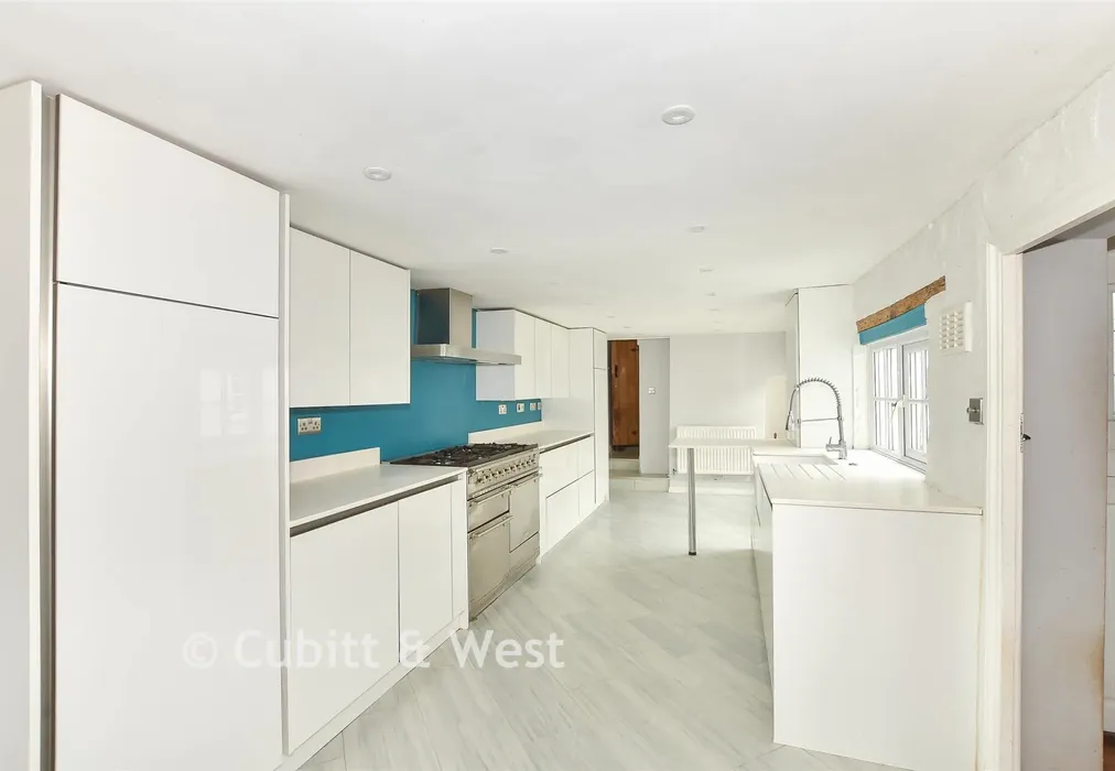 Kitchen/Breakfast Room - Phoenix Lane, Ashurst Wood, West Sussex - Wards of Kent