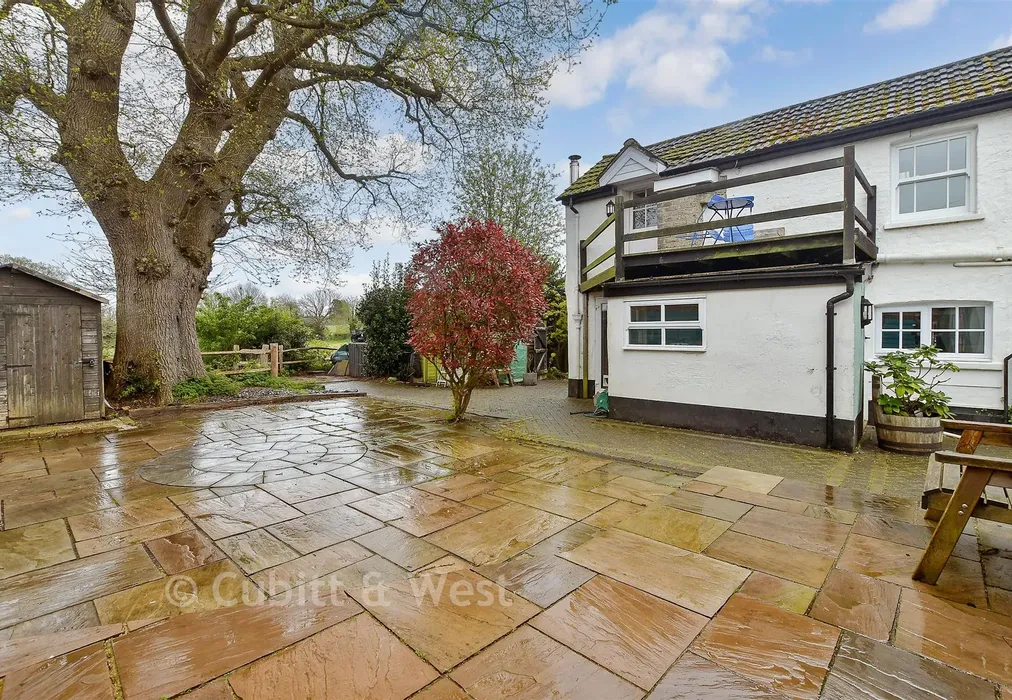 Rear Garden - Phoenix Lane, Ashurst Wood, West Sussex - Wards of Kent