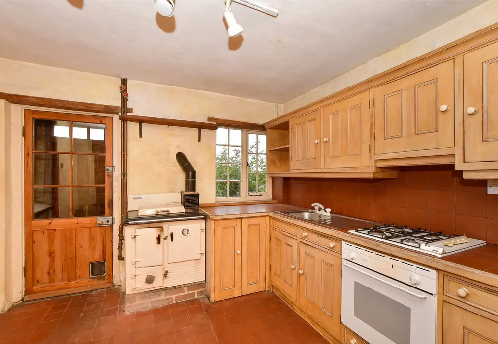 Kitchen/ Diner - Goddards Green Road, Benenden, Cranbrook, Kent - Wards of Kent