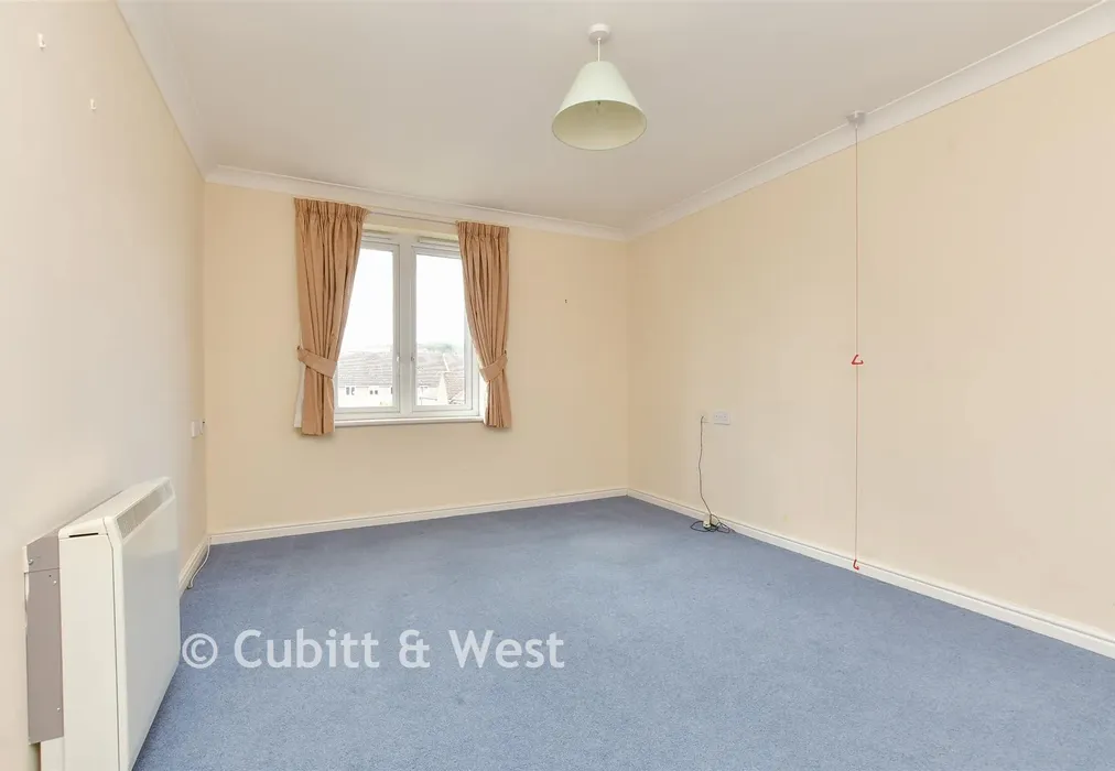 Bedroom - London Road, Redhill, Surrey - Wards of Kent