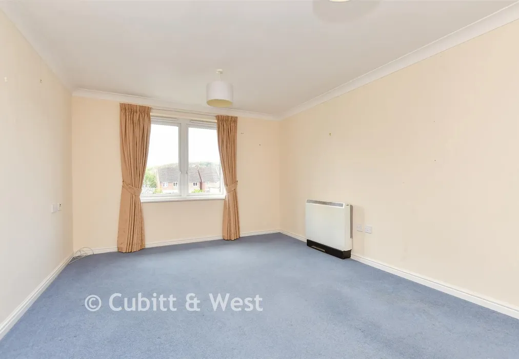 Living/Dining Room	 - London Road, Redhill, Surrey - Wards of Kent