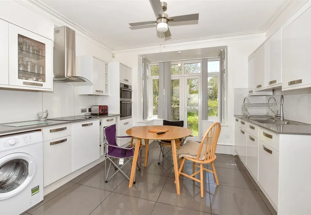 Kitchen/ Breakfast Room - Maidstone Road, Chatham, Kent - Wards of Kent