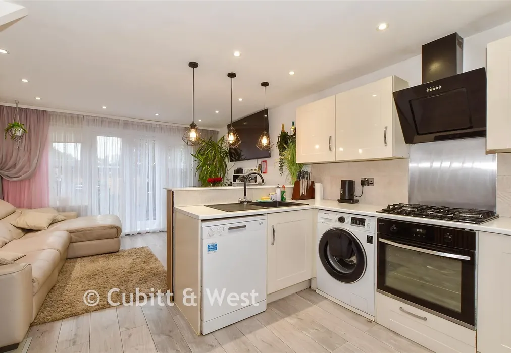 Lounge/Kitchen - Osborne Way, Bognor Regis, West Sussex - Wards of Kent