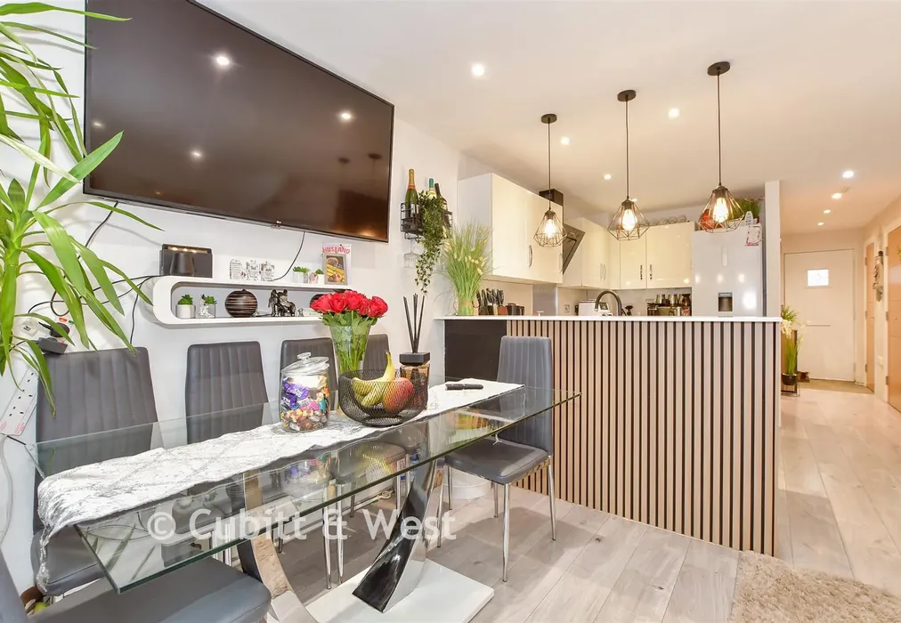 Lounge/Kitchen - Osborne Way, Bognor Regis, West Sussex - Wards of Kent