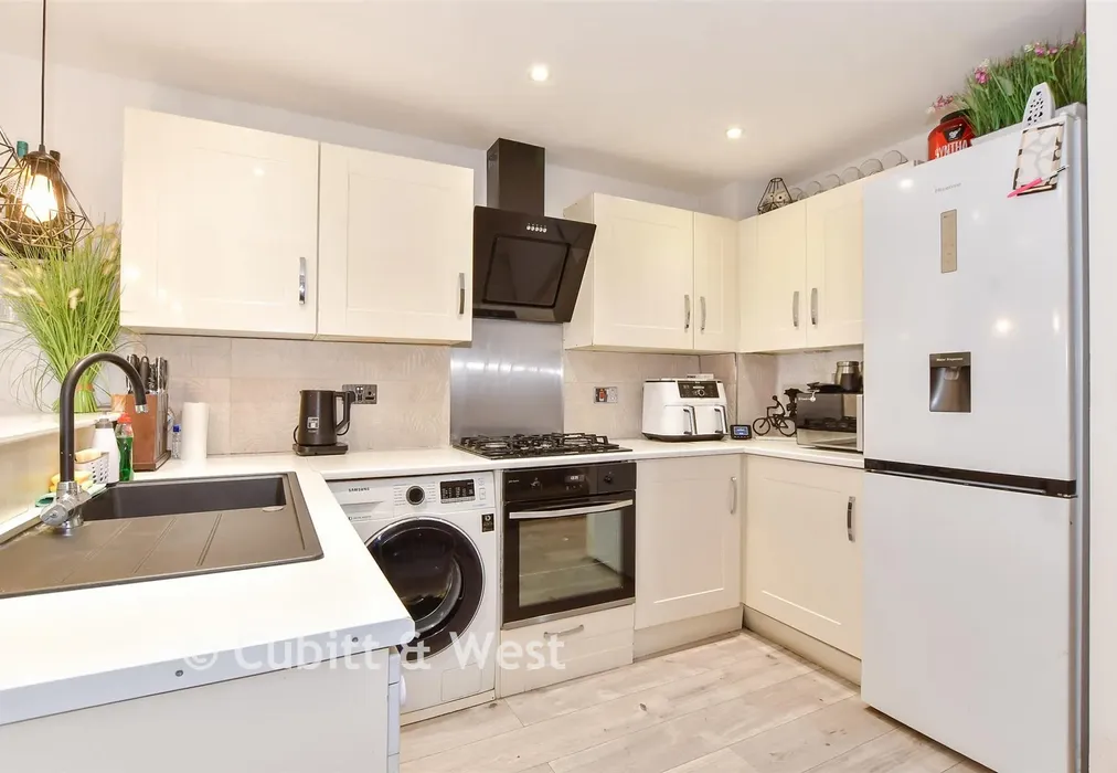 Lounge/Kitchen - Osborne Way, Bognor Regis, West Sussex - Wards of Kent