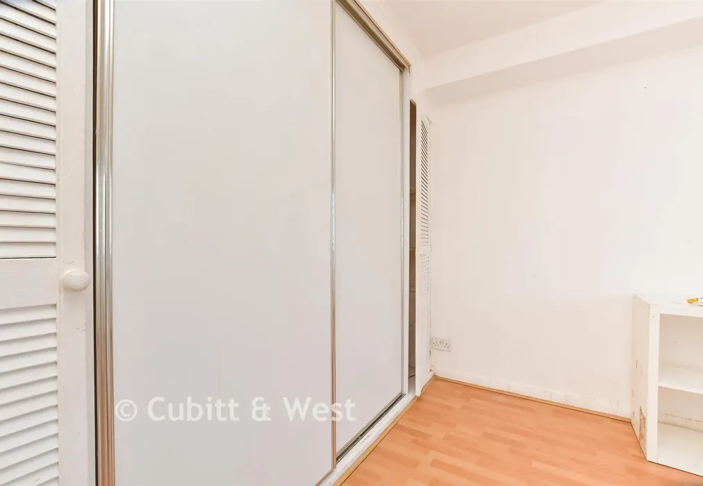 Internal Feature - Manor Road, Wallington, Surrey - Wards of Kent
