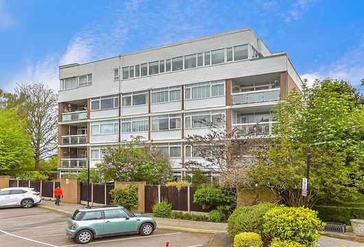 The Bowls, Chigwell, Essex - Wards of Kent