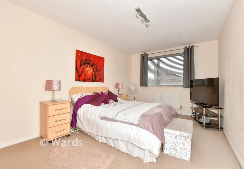 Bedroom 2 - Cheriton High Street, Folkestone, Kent - Wards of Kent