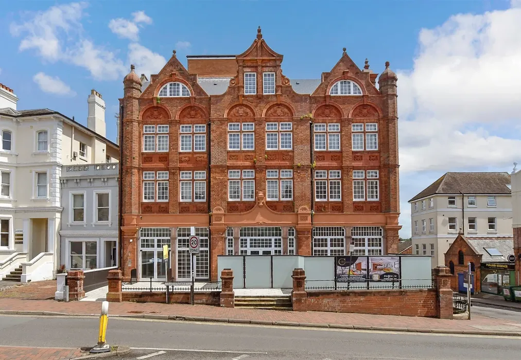 External (Web) - The Carriage House, Grosvenor Road, Tunbridge Wells, Kent - Wards of Kent