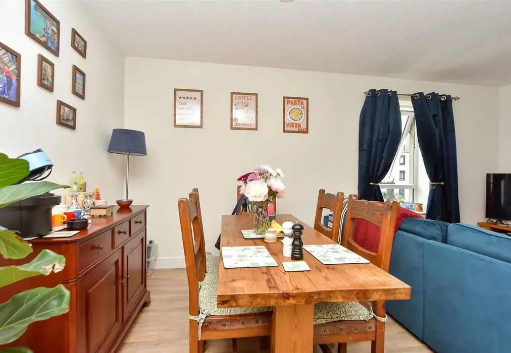 Lounge/    Dining Area - Pegasus Way, Gillingham, Kent - Wards of Kent
