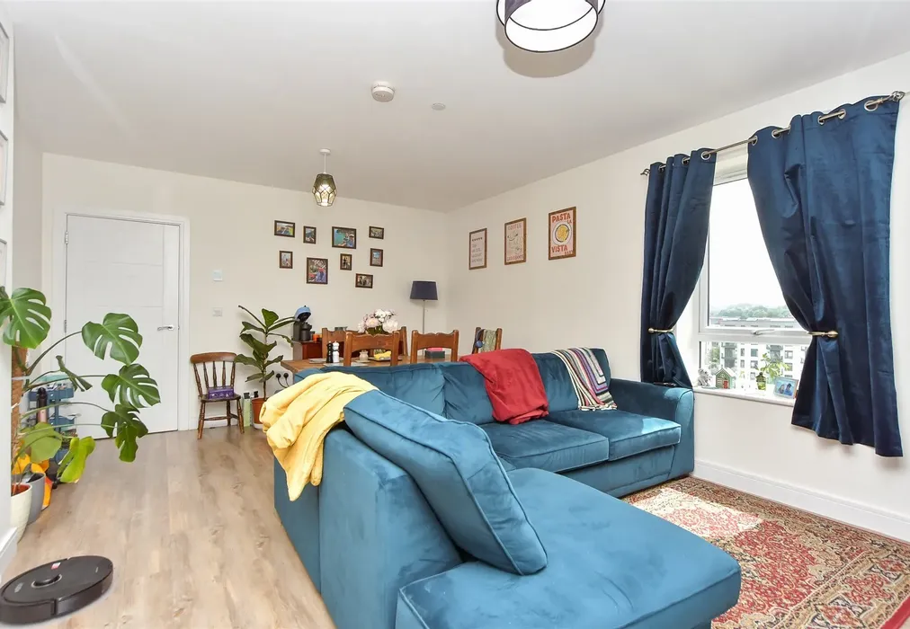 Lounge/    Dining Area - Pegasus Way, Gillingham, Kent - Wards of Kent