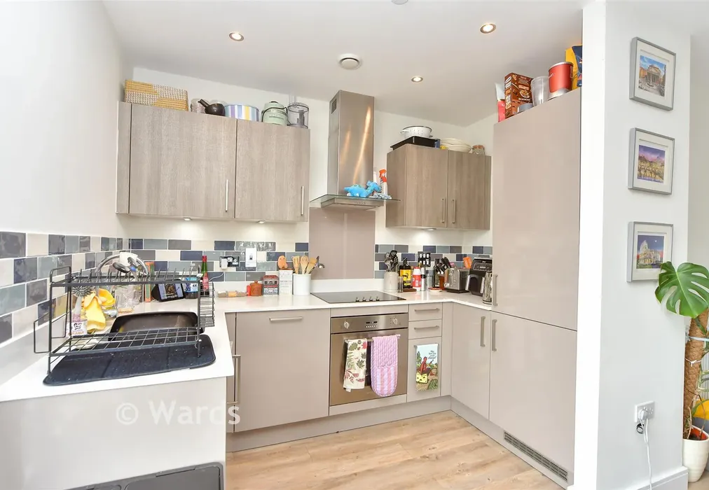 Kitchen - Pegasus Way, Gillingham, Kent - Wards of Kent