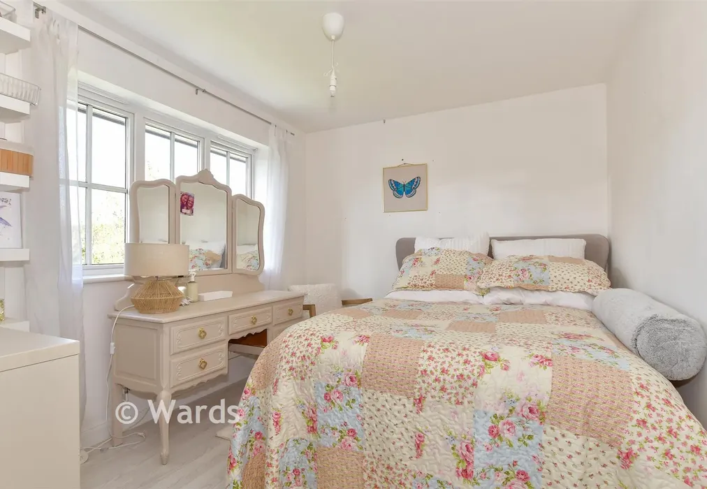Bedroom 2 - Court Tree Drive, Eastchurch, Sheerness, Kent - Wards of Kent