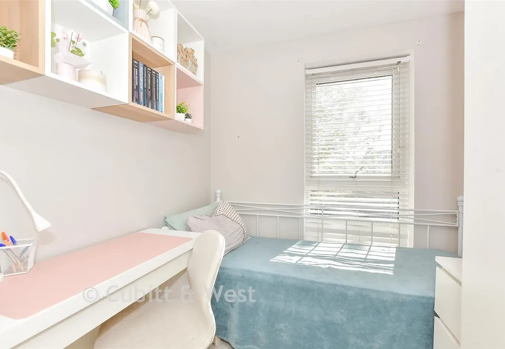 Bedroom 3 - Liberator Place, Chichester, West Sussex - Wards of Kent