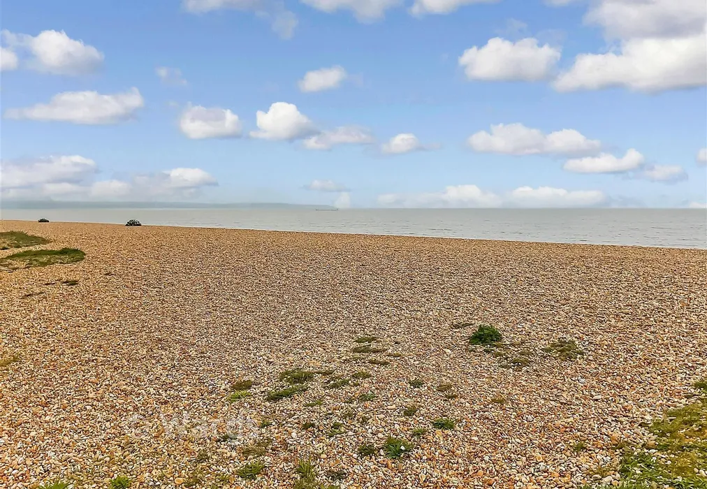 Beach - The Parade, Greatstone, Kent - Wards of Kent